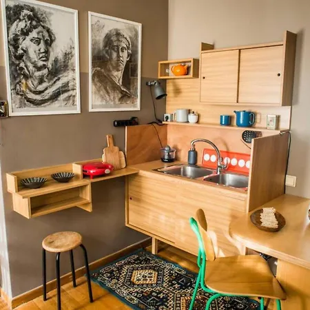 Living Like In A In The Center Of Apartment