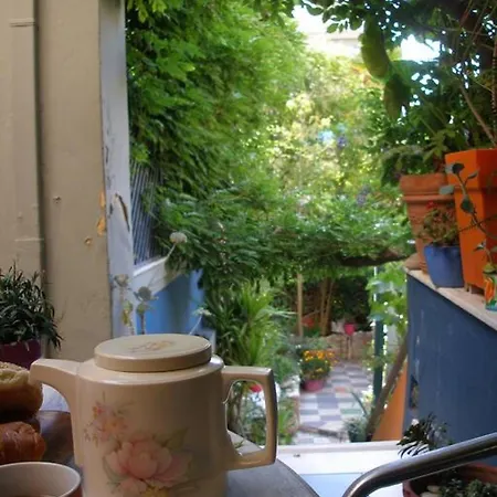 Living Like In A In The Center Of Athens